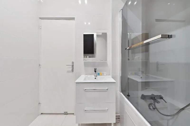 269 Suite Pereire - Superb Apartment In パリ